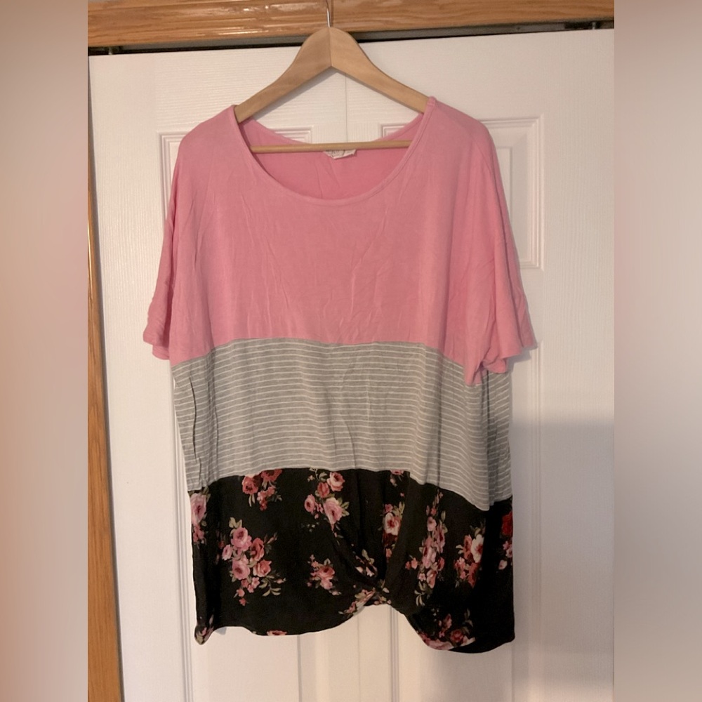 Maurices Knot Front Top Size XXL